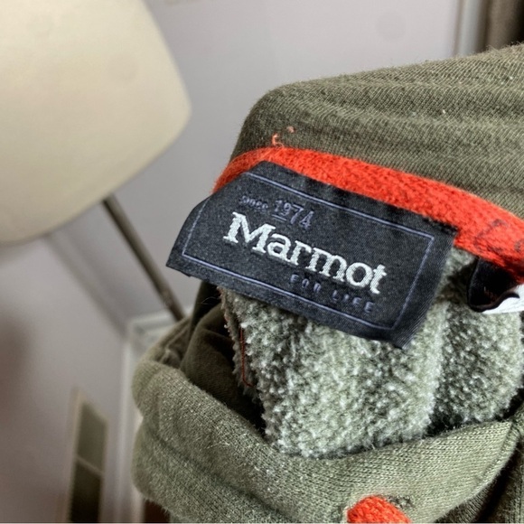 Marmot Mountain Green Pullover Hoodie Size L Outdoor Logo Sweatshirt - Picture 3 of 4